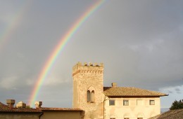 x_Tuscany_rainbow_over_Castello_di_Santa_Maria_Novella
